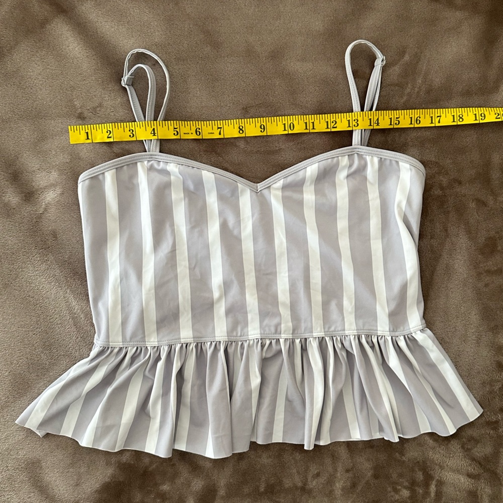 Kortni Jeane Women’s Peplum Swim Top - XL